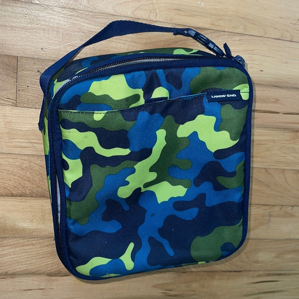 Lands End Kids Insulated EZ Wipe Lunchbox